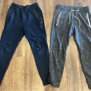 Lot of 2 Men’s AE Joggers size small